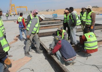 رئيس اقتصادية قناة السويس : تطوير مينائى العريش والطور ومنطقة شرق بورسعيد لجذب الاستثمارات