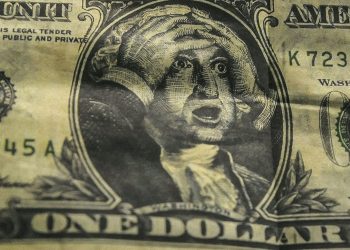 دول كُبرى تسعى لتقويض هيمنة الدولار على التجارة الدولية