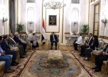 رئيس الوزراء يبحث مع الأميرة عالية بنت الحسين فرص تعزيز تعاون مصر والأردن في مجال الاستثمار داخل المحميات الطبيعية