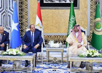 الرئيس السيسي يصل إلى جدة للمشاركة في القمة العربية