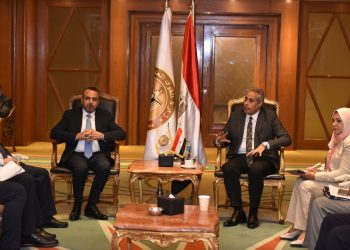 وزير القوى العاملة واصل لقاءاته مع “الوفد العراقي” المُشارك في مؤتمر العمل العربي بالقاهرة