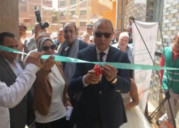 محافظ القليوبية يتفقد عدداً من المنازل بقرى وعزب مدينة القناطر الخيرية