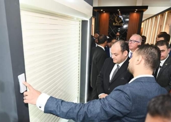 بمشاركة 300 شركة عارضة من 21 دولة.. وزير التجارة والصناعة يفتتح معرض “بيج 5” لمواد البناء والتشييد في نسخته الخامسة