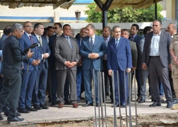 وزيرة البيئة وسفير الصين بالقاهرة يشهدان التوقيع على شهادة تسلم البضائع الموفرة للطاقة