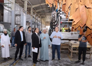 رئيس التنمية الصناعية يستقبل وفد وزارة الصناعة من سلطنة عمان