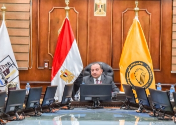 مجلس جامعة بني سويف يوافق على إطلاق مبادرتي ” جامعة بلا تدخين” و علم نفسك بنفسك” وإقامة معرض خيرى للملابس بكلية التربية
