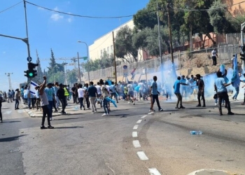اشتباكات عنيفة بين الشرطة الإسرائيلية واليهود الإريتريين في تل أبيب