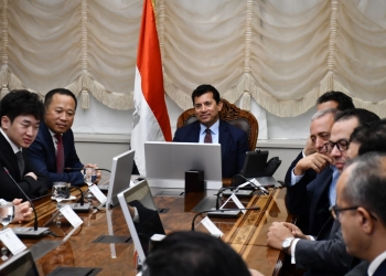 وزير الشباب يوقع بروتوكول مع “دافينج” الصينية في مجال التصنيع الرياضي