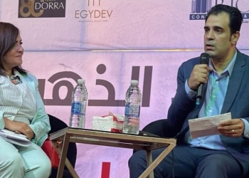 حازم الملاح يطالب بوجود مرصد ثقافي ومؤشر سنوي للحرية الثقافية في ندوة “الثقافة والهوية الوطنية” بمعرض زايد للكتاب
