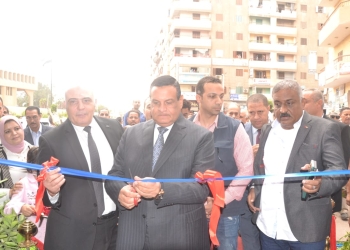 بالصور.. وزير التنمية المحلية يفتتح معرضاً لبيع السلع الغذائية بأسعار مخفضة في البحيرة