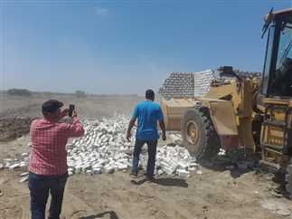 وزير التنمية المحلية يتابع جهود المحافظات لإزالة التعديات على الأراضي الزراعية والبناء المخالف
