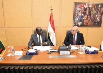 وزير إسكان زامبي يطّلع على التجربة المصرية فى  إسكان محدودى الدخل ومشروعات البنية الأساسية