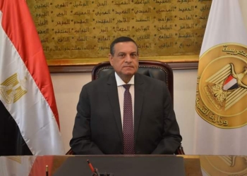 وزير التنمية المحلية يتلقى تقريراً من غرفة العمليات بشأن جهود المحافظات في رفع تراكمات الأمطار والتعامل مع سقوط الأمطار