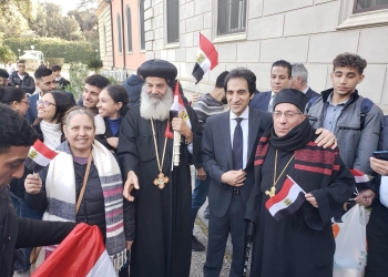 الأنبا برنابا يدلي بصوته في الانتخابات الرئاسية المصرية بإيطاليا