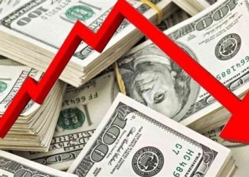 توقعات باستمرار تراجع الدولار بالسوق السوداء الفترة المقبلة