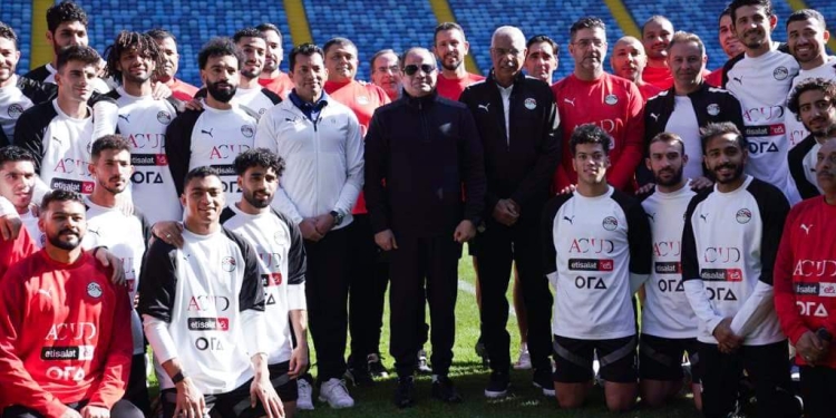الرئيس عبد الفتاح السيسي يزور معسكر المنتخب الوطنى بالعاصمة الإدارية
