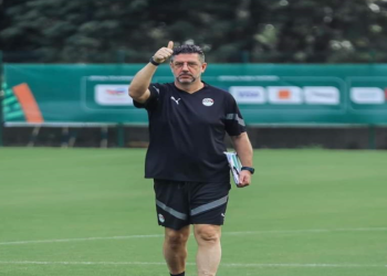 فيتوريا: منتخب موزمبيق ليس سهلاً..ونجح في استغلال الفرص