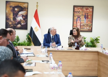وزيرا التخطيط والزراعة يتابعان الموقف التنفيذي لبرنامج الإصلاحات الهيكلية في قطاع الزراعة