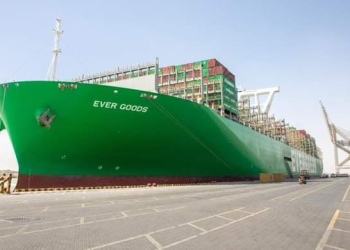 ميناء السخنة التابع الاقتصادية قناة السويس يستقبل سفينة الحاويات“Ever Goods”