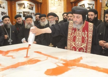 الأنبا إنيانوس يترأس قداس الذكرى الثالثة لنياحة الأنبا أثناسيوس