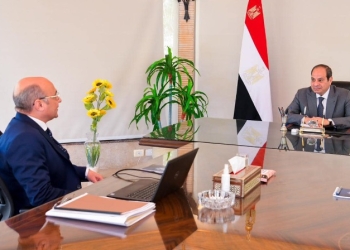 الرئيس السيسي يعقد اجتماعًا مع وزير العدل