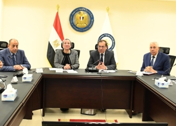 وزراء البترول والطيران المدنى والبيئة والتجارة  والزراعة و قطاع الأعمال يبحثون آليات التعاون لإنتاج وقود الطيران المستدام SAF