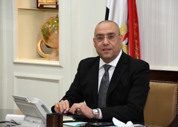 وزير الإسكان: أجهزة مدن 6 أكتوبر والشروق وسوهاج الجديدة والعبور تُزيل مخالفات بناء وإشغالات بعدة مناطق