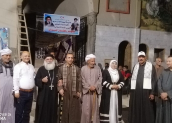 كنيسة قبطية بدشنا تقيم مأدبة إفطار لأهالي القرية