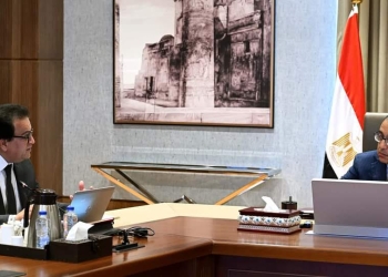 رئيس الوزراء يتابع موقف تنفيذ المرحلة الثانية من منظومة التأمين الصحي الشامل .. و موقف القطاع الصحي في “حياة كريمة”