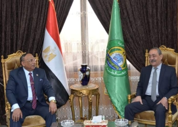 محافظ الإسماعيلية يستقبل رئيس هيئة قضايا الدولة في مستهل زيارته لمحافظة الإسماعيلية
