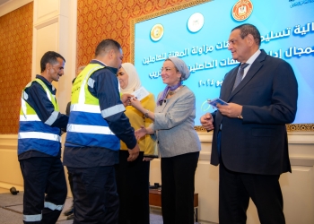 “القباج”: أطلقنا بطاقة بعنوان “كارت حرفي” لتوفير حزم ومزايا من إقراض ميسر ومنخفض العائد.. وتخفيضات لبعض الموارد الأولية وأدوات الإنتاج ومزايا تسويقية
