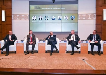 خلال مشاركته في مؤتمر الاستثمار المصري الأوروبي.. “سويلم” يشارك في جلسة “الأمن الغذائي والمائي من أجل اقتصاد مرن” ضمن فعاليات مؤتمر الاستثمار المصرى الأوروبي