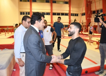 وزير الشباب يتفقد استعدادات لاعبي التايكوندو ورفع الأثقال والجمباز لأولمبياد باريس