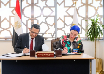 وزيرة البيئة  و نقيب الصحفيين يوقعان بروتوكول تعاون  لرفع الوعي البيئي بالقضايا البيئية المختلفة