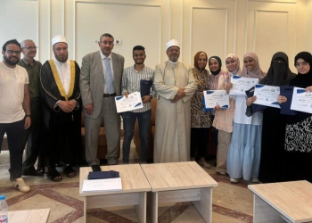 جامعة حلوان الأهلية تكرم أبناءها من حفظة القرآن الكريم والأحاديث النبوية الشريفة