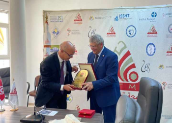 رئيس الجامعة اليابانية يشارك بفعاليات القمة الرابعة لجامعات اليابان وشمال إفريقيا بتونس