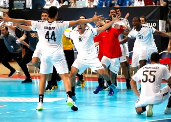 يد مصر تتقدم على المجر 19-15 في الشوط الأول