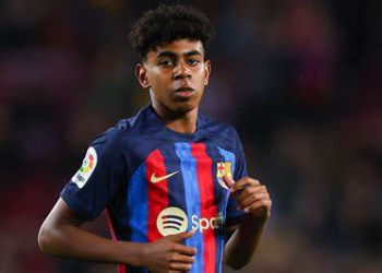 إسبانيا تفوز على فرنسا