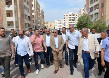 محافظ الإسماعيلية في جولة ميدانية بمدينة المستقبل