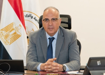 وزير الري يشهد ورشة عمل لدراسة امكانية وطرق شحن الخزان الجوفي