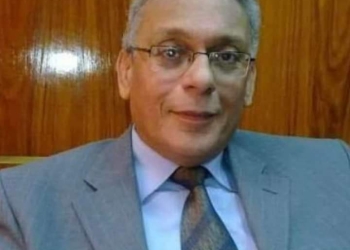 إعلام القاهرة تكرم أساتذتها الحاصلين على جوائز الدولة والجامعة فى حفل تخرج دفعة ٢٠٢٤