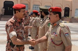 رئيس أركان حرب القوات المسلحة يلتقى رئيس أركان قوات السلطان المسلحة بسلطنة عمان
