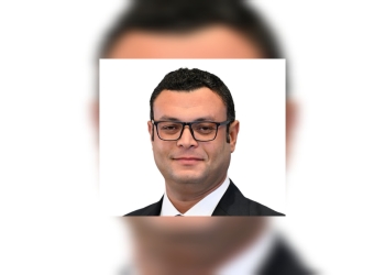 وزير الإسكان يعقد عدة اجتماعات صباح اليوم مع مسئولي شركات المقاولات لمتابعة سير العمل بمشروعات المدن الجديدة