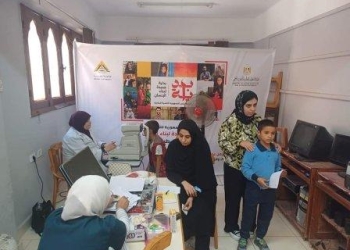 ضمن مبادرة “بداية جديدة”.. جامعة بنها تنظم قافلة طبية متخصصة فى أمراض العيون بطوخ