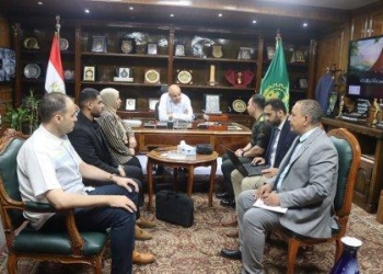 محافظ القليوبية يناقش أعمال المرحلة الثالثة للمخططات التفصيلية للمناطق الصناعية الصفا والشروق