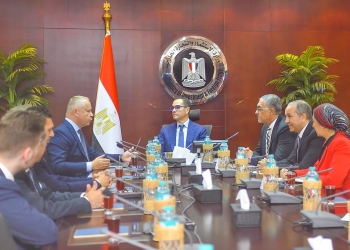 وزير الاستثمار والتجارة الخارجية يستعرض مع وفد شركة بادما البولندية مشروع لتصنيع الأثاث المنزلي بمدينة العلمين الجديدة باستثمارات ٧٠ مليون يورو