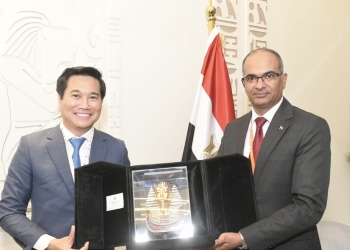 خلال مشاركته بالمنتدى الحضري العالمي.. نائب  وزير الإسكان بمصر  يبحث مع نظيره الفيتنامي فرص التعاون