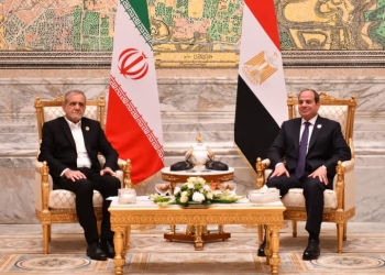 الرئيسان السيسي وبزشكيان يتبادلا وجهات النظر حول التطورات الإقليمية وسبل استعادة السلام بالمنطقة