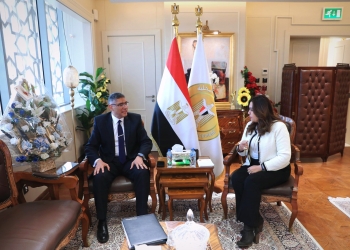 وزيرة التنمية المحلية تتابع مع محافظ الجيزة مشروعات الخطة الاستثمارية والمبادرة الرئاسية “حياة كريمة “وملفات التقنين والتصالح على مخالفات البناء