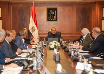 وزير قطاع الأعمال العام يزور شركتي “إيجوث” و “ECH”  المهندس محمد شيمي يجتمع برؤساء شركات القابضة للسياحة والفنادق لمتابعة مؤشرات الأداء وموقف المشروعات